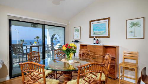 Coastal Luxury with Panoramic Ocean View - Foto 5