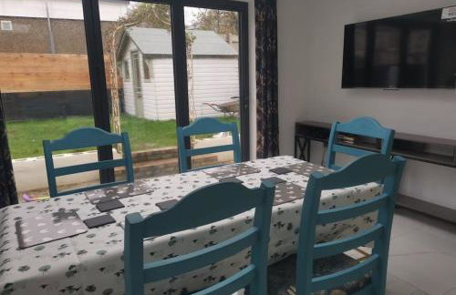 Prime location for Snowdon, Family and Dog friendly! - Photo 38