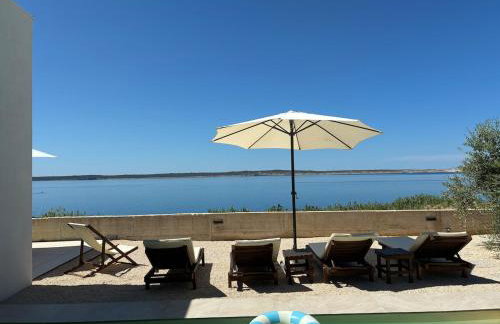 Villa Rocky Beach - Photo 14