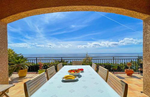 Sea-view villa for 11 guests with a heated infinity pool - Foto 4