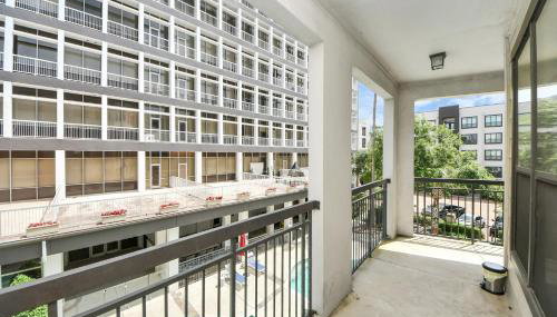 Skyline King Beds Retreat 2BR 2BA Near NRG Medical Center Galleria Mall - Foto 2