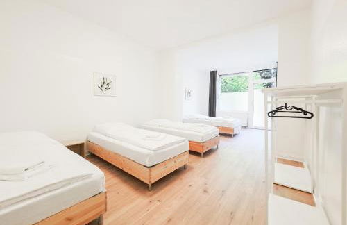 Tolstov Apartments - 3 Room Apartments - Kitchen - Balcony - 5 min to Messe DUS - Foto 19