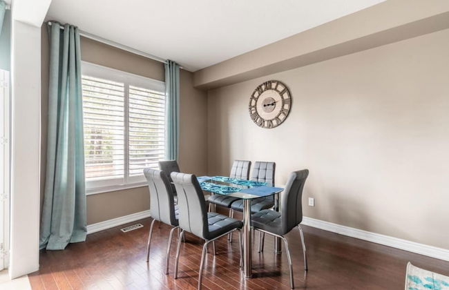 Luxury 3BR 2 5BA Townhome Private HOT TUB GYM BBQ Sauna - Foto 17