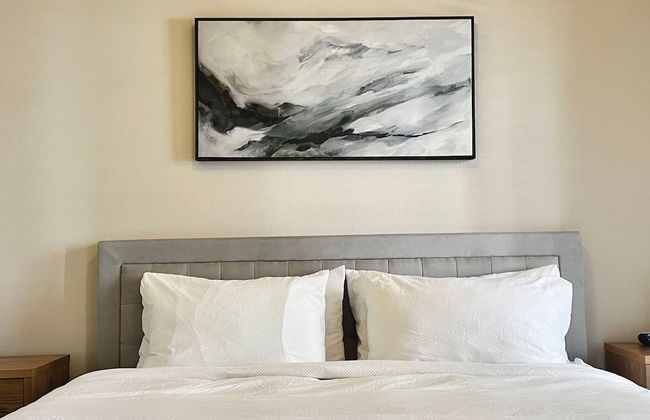 Relaxing 2-br Apt With Pool Hot Tub Gym - Photo 17