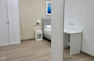 Coral White Apartment - Photo 12