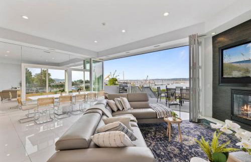 Piermont Waterfront Villa! - Photo 35