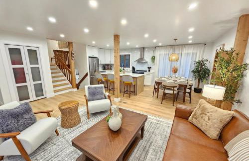 Luxury 4BR near Six Flags & Naval Base - Foto 1