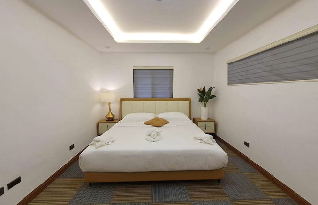 Aurora Villas and Cabin Resort - Photo 5