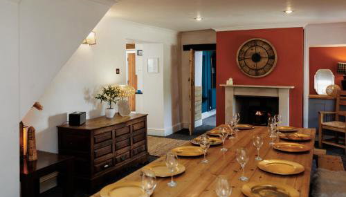 The Farmhouse with two hot tubs - Foto 2