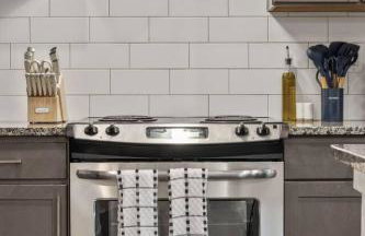 Stylish Modern Queen Suite Parking Pet Friendly - Foto 14