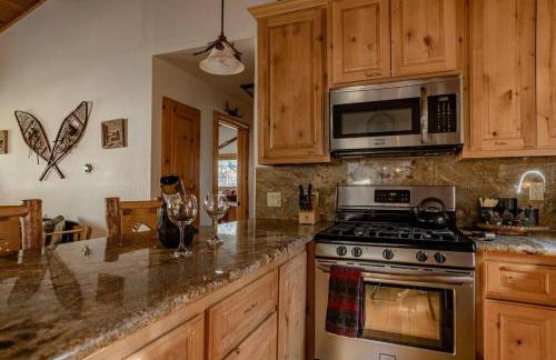 Hot tub*kids room*family cabin - Foto 14