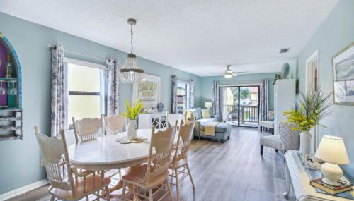 Cocoa Beach Vacation Rental - Walk to Pier! - Foto 1