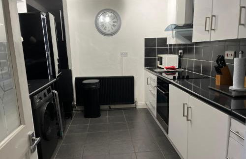 Cosy and Peaceful Maisonette with Terrace, Kidderminster - Foto 12