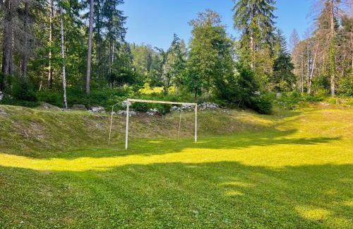 Solarium e area Giochi - Vicino ad Asiago - Garage - Foto 8