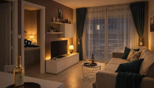 Evita Luxury Apartments - Near Playa Los Locos Beach with Pool - Foto 2