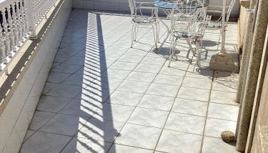 Ático con terraza - Foto 4