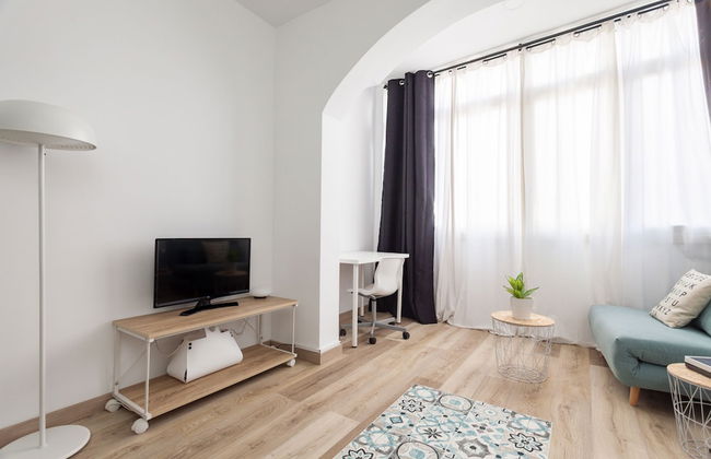 Navy Be my Guest Castelldefels - Foto 15