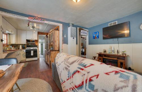 Family-Friendly Cabin Walk to Lake Access! - Foto 6