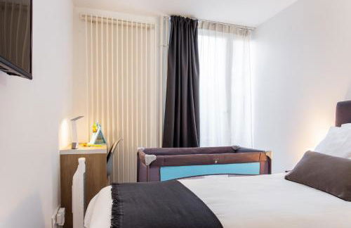 D&E - PARIS-DISNEY - HOLIDAYS APARTMENT - APPARTEMENT DE VACANCES - 5 CHAMBRES- 5 SDB - 5 BEDROOMS - 5 BATHROOMS - Netflix - Foto 13