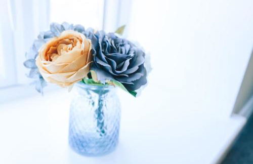 Luxury newly converted oak cottage with hot tub - Foto 43