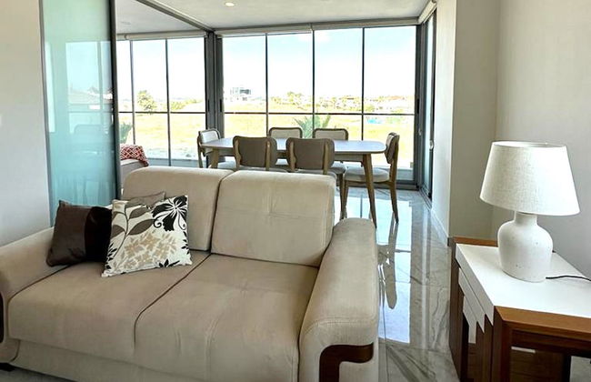 Babylon 40 - 2 bed Private Home Sleeps Up To 6 Close to Everything - Foto 8