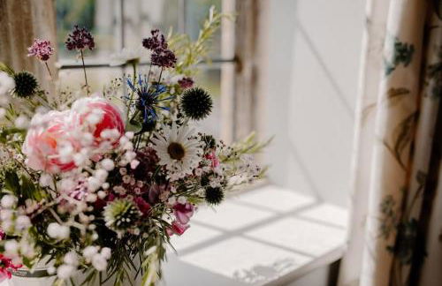 Manor Estate - Two Accommodation Wings - Sleeps 14 - Foto 19