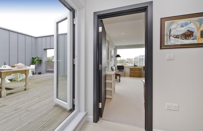 Fabulous 2-bed Penthouse Wimbledon - Foto 15