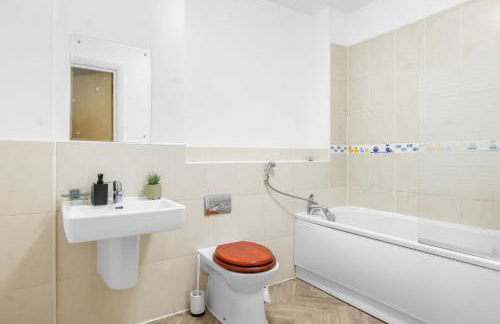 City Center Base Spacious Apartment with Secure Parking - Foto 12