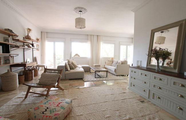 Tess Villa Olmos in M Laga - Foto 26