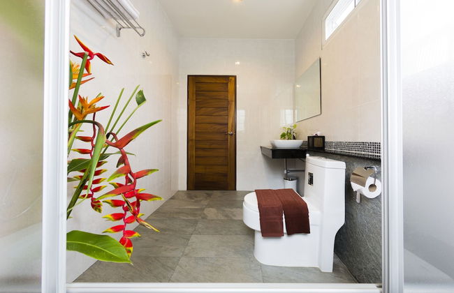 Irawan House - Photo 28