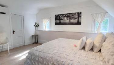 Across The Inn historic luxury Colonial 3BR House with Fast Wi-Fi - Foto 5