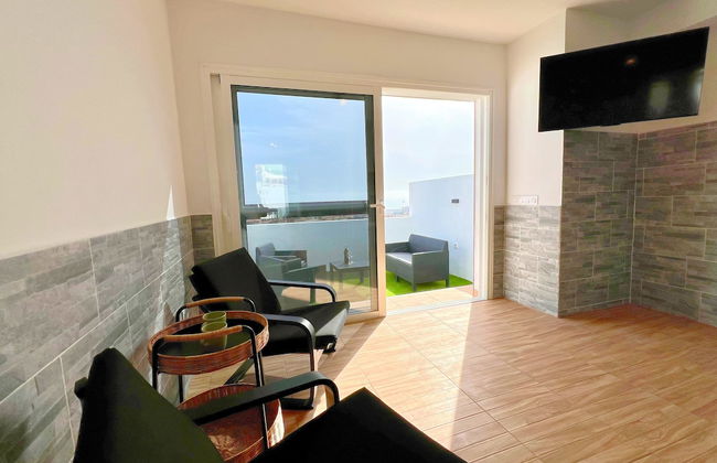 Sea View Bungalow with Communal Pool - Foto 26