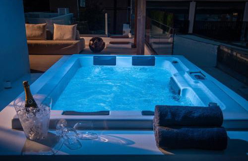 Mint Villa Private Pool and Jacuzzi by Checkin - Foto 25