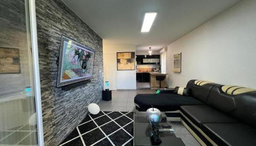 T2 cosy et rénové avec terrasse - proche de Lyon - Foto 3