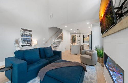 Sapphire Skies - Photo 19