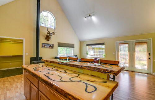 Spacious and Private Home with Lazy Mountain View - Foto 7