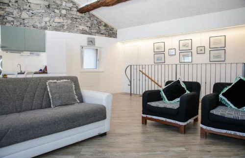 Casa Hygge - Lake Front - Photographer's Art Home - Photo 9