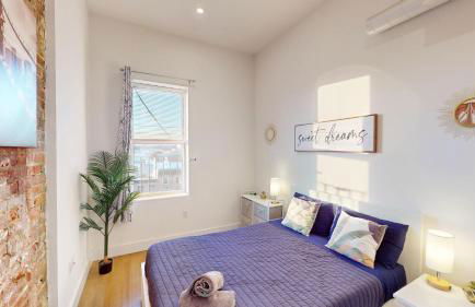 Chic Penthouse with bus stop at doorstep - 15 Minutes to NYC - Foto 4