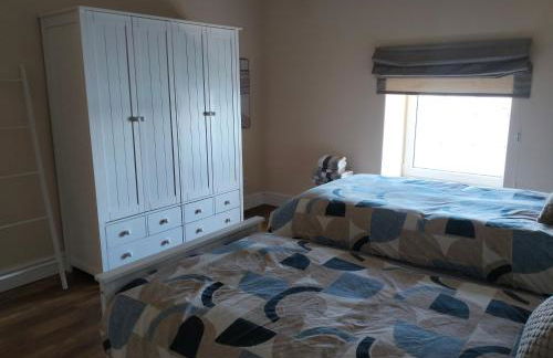 Waterfront Location, Balcony, Sea Views, Free Parking - Foto 8