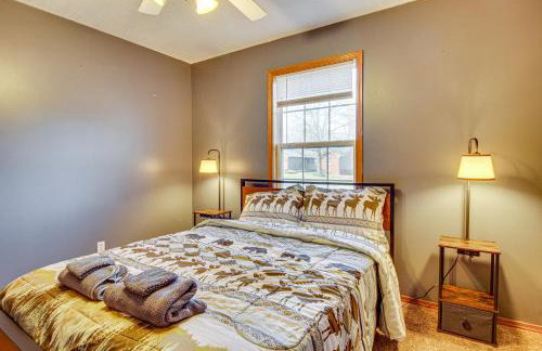 Cozy Retreat with Backyard in Mountain Home! - Foto 13