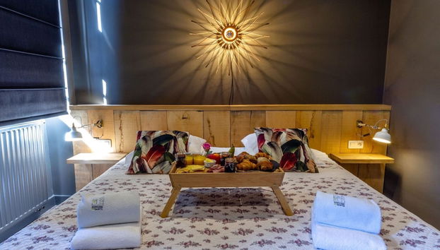 Splendid Castle in Perwez-haillot With Sun-loungers - Foto 3, Quarto