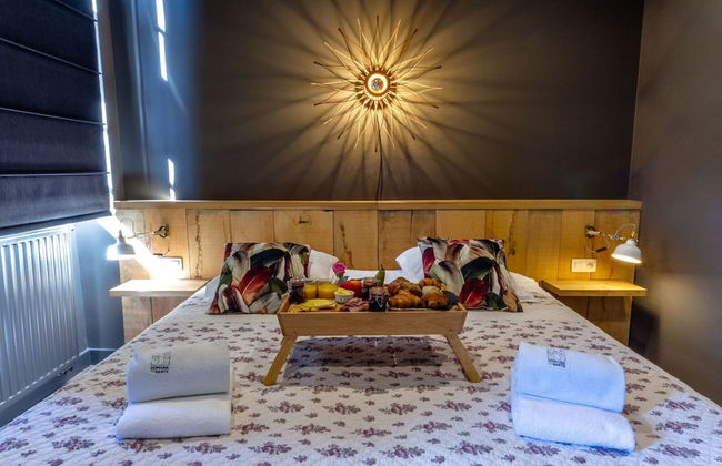 Splendid Castle in Perwez-haillot With Sun-loungers - Photo 3