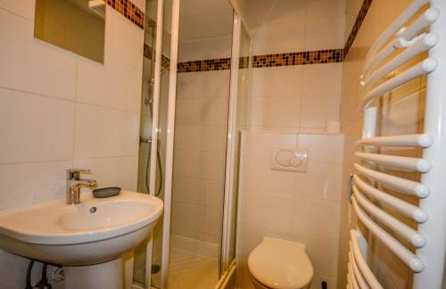 Appartement Morzine 64m² - Proche remontées mécaniques, WiFi, Sauna, Parking, 6 Pers. - FR-1-684-61 - Foto 3