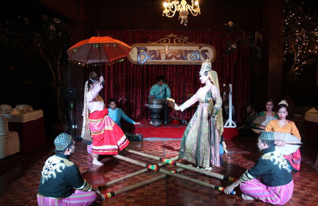 Barbara's Heritage Restaurant Dinner & Show - Foto 5