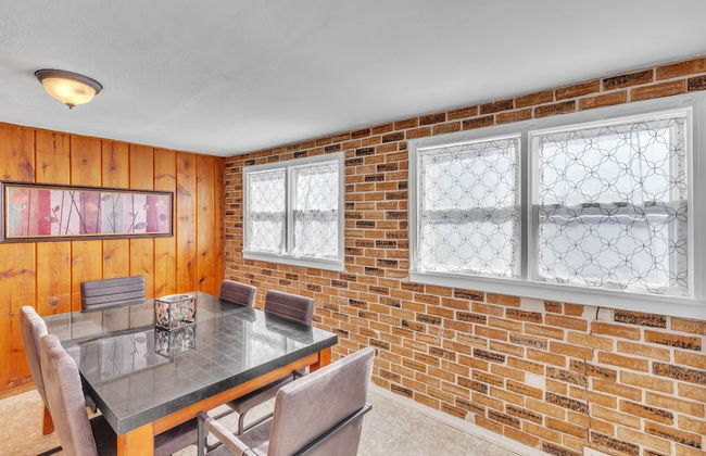 Downtown 2 Story Property 2 Bedroom Apts by RedAwning - Foto 15