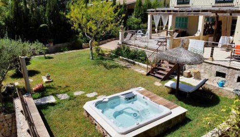 Villa in Nature with Yoga Room, Peace and Tranquility - Foto 3, Garden