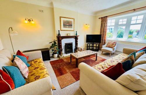 TIRNANT- 3 Bed - GROUND FLOOR ROOMS -DOG FRIENDLY - Photo 5