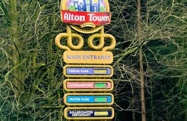 School House, cosy cottage for 12 with hot tub in the Peak District - Photo 36