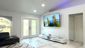 Beautiful Modern House with Private Saltwater pool - Foto 5