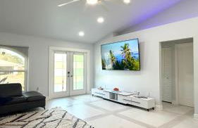 Beautiful Modern House with Private Saltwater pool - Foto 5